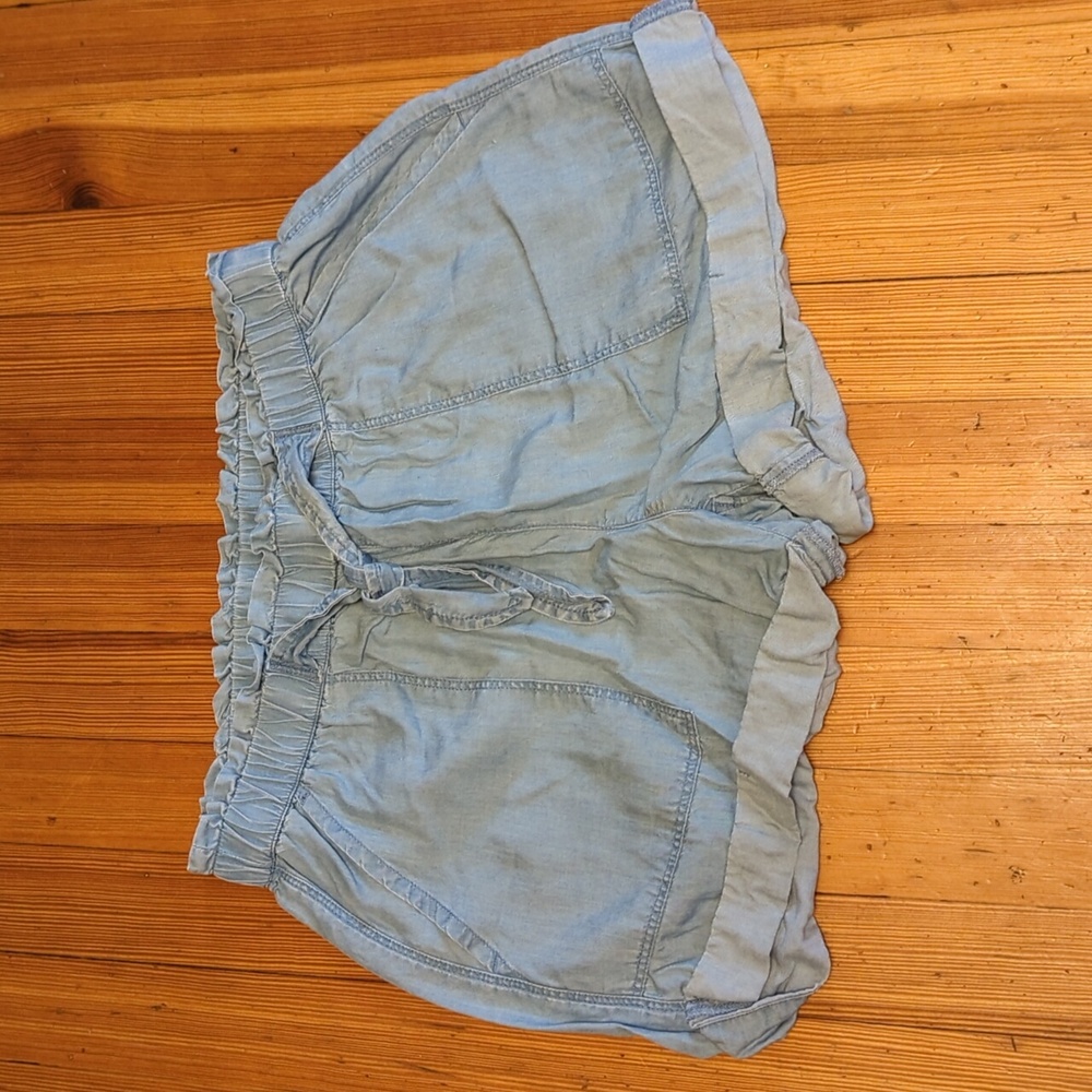 Aerie flowy chambray like shorts size medium - Picture 1 of 7